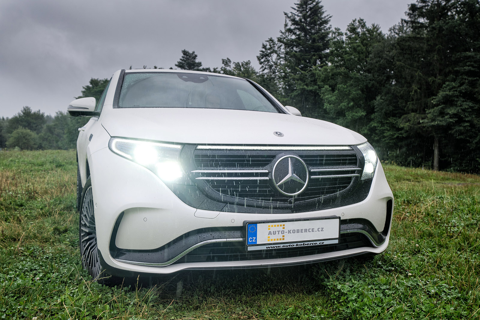 Mercedes na elektrický pohon